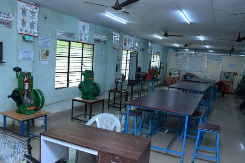 FLUID MECHANICS AND HYDRAULIC MACHINES LAB